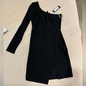 NWT black Lulu’s one shoulder bodycon dress